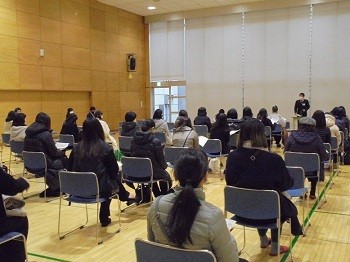 1年3