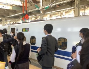 4E6E2B37-4468-4AA1-B274-6664A67D34D4