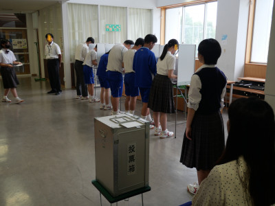 P1135310