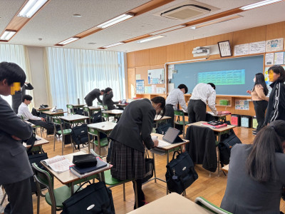 21ef70f2-cc7a-4e17-a175-bd6c63065afd