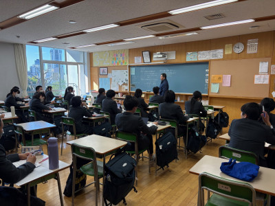 c1695103-b28b-4ab5-9f37-6f8a4a7d919e