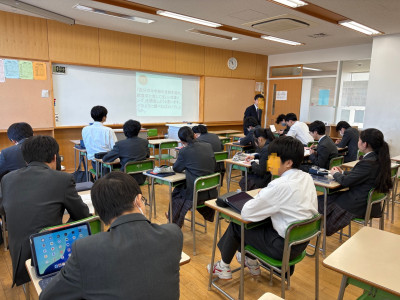 d9898ecb-9bbf-49c4-991c-42a78dbe408c