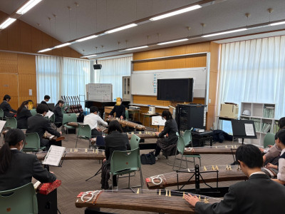 9d981c06-e26e-4f77-9b8f-2a00de78a9b2