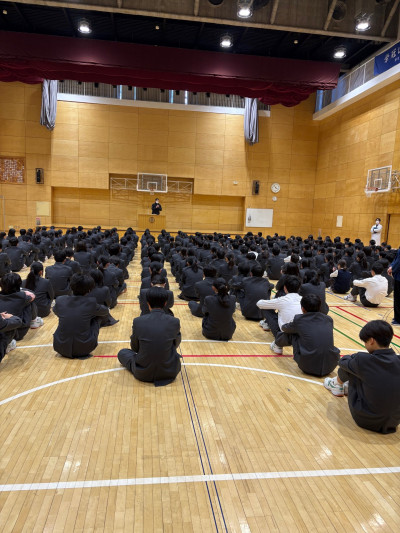 d4f83d33-9ee0-495a-a706-927701bd5895