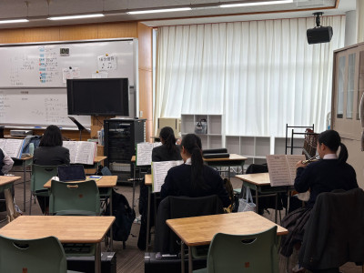 8464a953-67a2-4d8b-b355-32da5e82634d