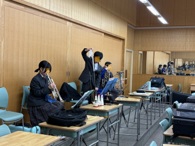 40113ad0-dd35-4703-99b1-685cfdc24995