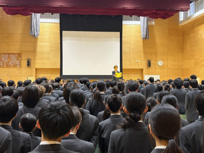 7eecf04e-9bbd-405a-9074-add63e816fbb