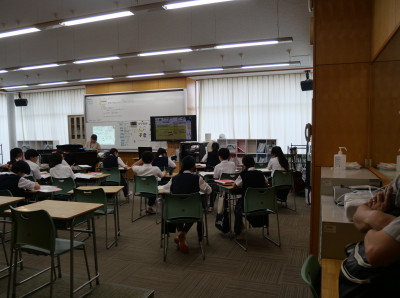P1282476
